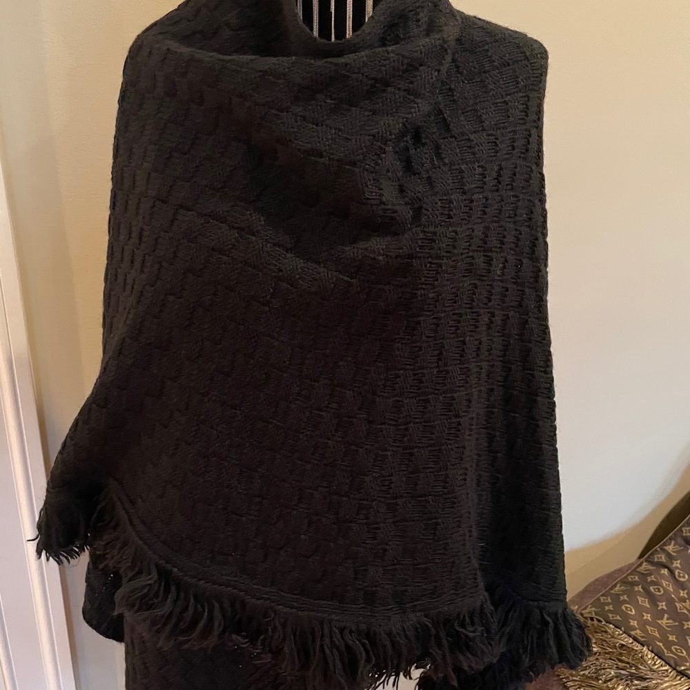 Very versatile knit fringe sweater wrap